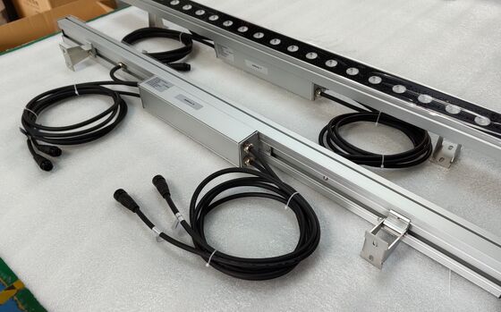 3 Years Guarantee Period LED Wall Washer Lights Aluminum Alloy 1m Length and Lighting Solution for Architectural Facade Illumination